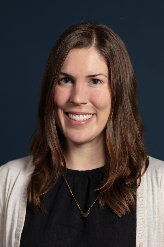 Zoe Gabbard Headshot