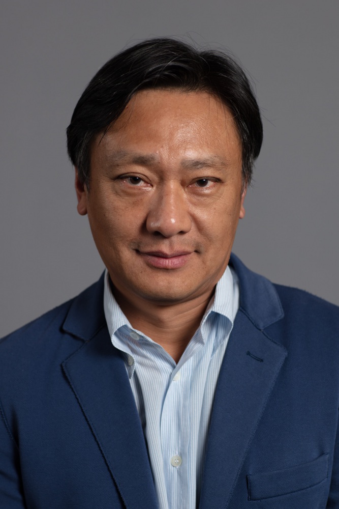 Andrew Chen Headshot