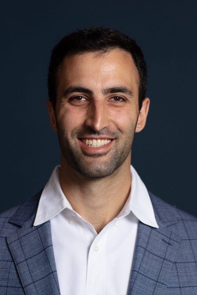 Dan Harris Headshot
